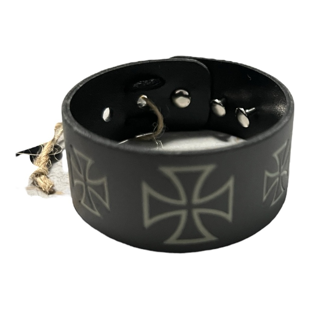 Y2K NWT faux leather wristband iron cross. Three metal snaps adjust for wrists